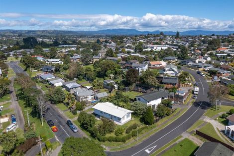 Photo of property in 2 Grosmont Terrace, Brookfield, Tauranga, 3110