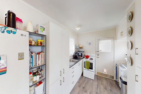 Photo of property in 118 Weraroa Road, Levin, 5510