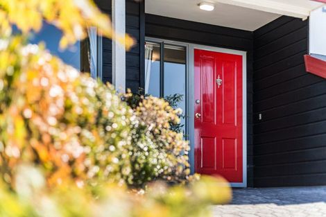 Photo of property in 122 Westchester Drive, Churton Park, Wellington, 6037