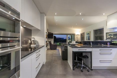 Photo of property in 5 Hana Udy Place, Paraparaumu Beach, Paraparaumu, 5032