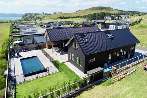 Photo of property in 6 Tohetea Lane, Wharekaho, Whitianga, 3510