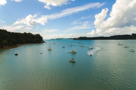 Photo of property in 8 Smith-grey Crescent, Parekura Bay, Hikurangi, 0184