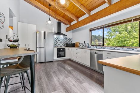 Photo of property in 2a Parklands Avenue, Swanson, Auckland, 0612