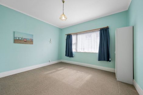 Photo of property in 90 Wellington Street, Picton, 7220