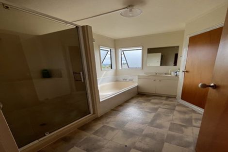 Photo of property in 2/14 James Street, Bayview, Auckland, 0629