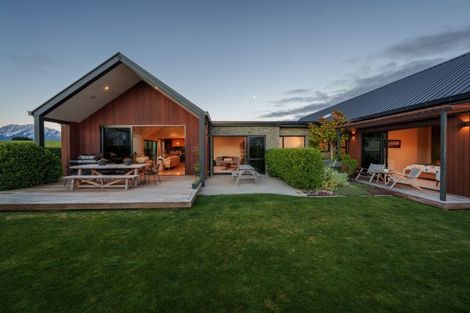 Photo of property in 5 Bull Ridge, Wanaka, 9305