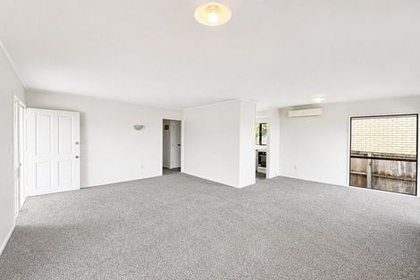 Photo of property in 1/13 Karamu Street, Te Atatu Peninsula, Auckland, 0610