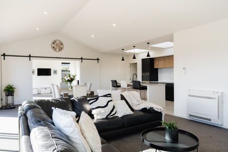 Photo of property in 10 Henderson Street, Mornington, Dunedin, 9011