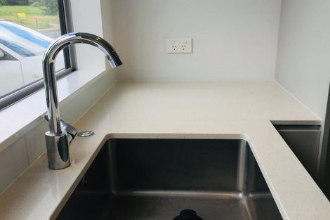 Photo of property in 31 Forbes Mccammon Drive, Swanson, Auckland, 0614