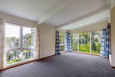 Photo of property in 57 Arapito Road, Titirangi, Auckland, 0604