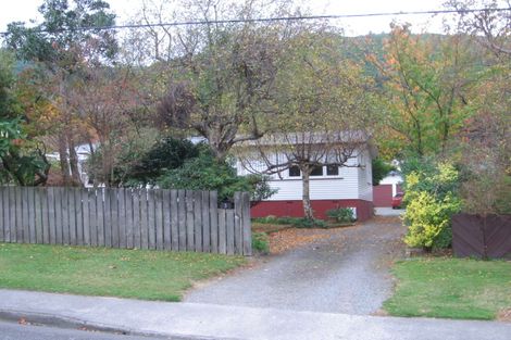 Photo of property in 5 Winara Avenue, Waikanae, 5036