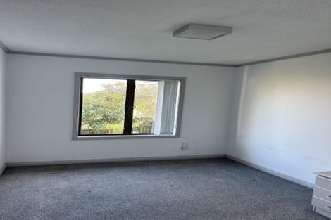 Photo of property in 17 Louise Place, Browns Bay, Auckland, 0630