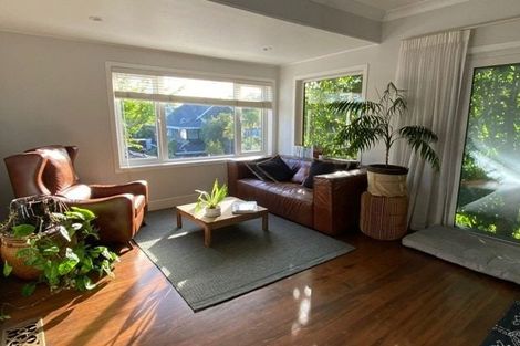 Photo of property in 44 Parkhill Road, Mellons Bay, Auckland, 2014