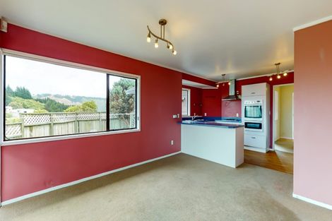 Photo of property in 12 Jasmine Grove, Maungaraki, Lower Hutt, 5010