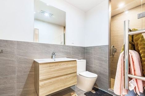 Photo of property in 17 Red Arches Road, Henderson, Auckland, 0610