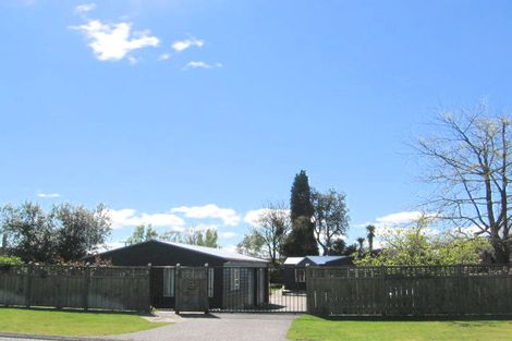 Photo of property in 28 Henry Hill Road, Taupo, 3330