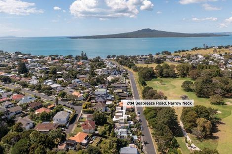 Photo of property in 2/34 Seabreeze Road, Narrow Neck, Auckland, 0624