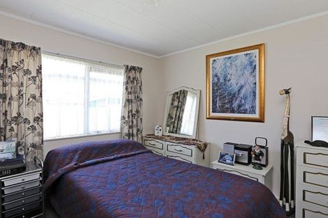 Photo of property in 2/1003 Caroline Road, Mayfair, Hastings, 4122