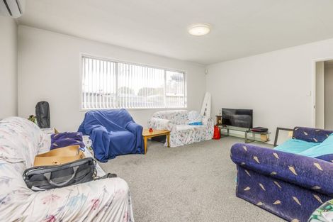 Photo of property in 29 Othello Drive, Clover Park, Auckland, 2023
