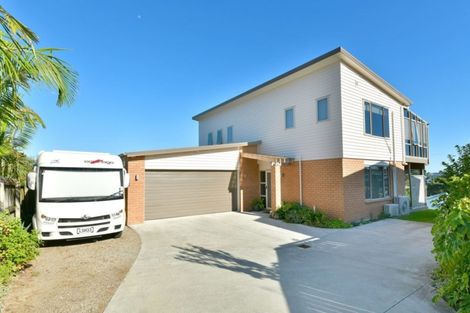 Photo of property in 92a Tiri Road, Manly, Whangaparaoa, 0930