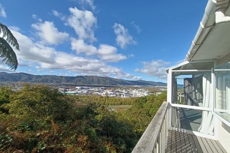 Photo of property in 14 City View Grove, Harbour View, Lower Hutt, 5010