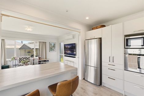 Photo of property in 380 Devon Street West, Lynmouth, New Plymouth, 4310