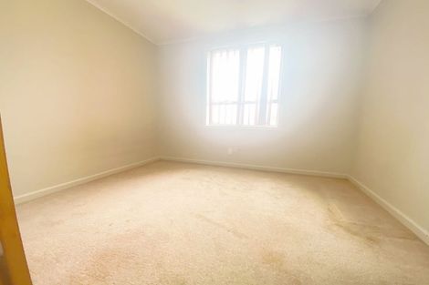 Photo of property in 14 Wharf Road, Te Atatu Peninsula, Auckland, 0610