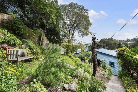 Photo of property in 73 Totara Road, Miramar, Wellington, 6022