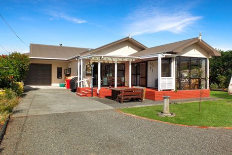 Photo of property in 22 Shortt Street, Foxton Beach, Foxton, 4815