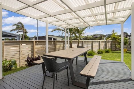 Photo of property in 7 Seafoam Place, Waihi Beach, 3611