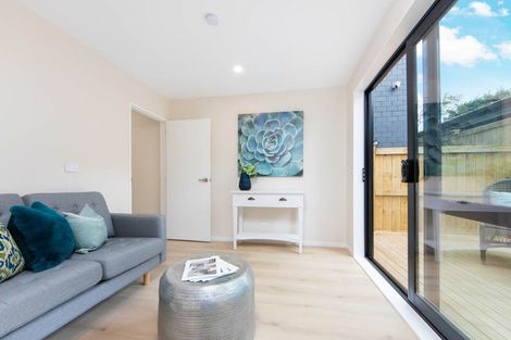 Photo of property in 283b Bucklands Beach Road, Bucklands Beach, Auckland, 2012