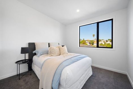 Photo of property in 2/8 Bennett Road, Pakuranga, Auckland, 2010