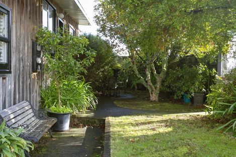 Photo of property in 43 Chesham Avenue, Waipahihi, Taupo, 3330