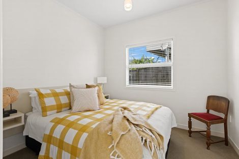 Photo of property in 4 Piccadilly Circus, Snells Beach, 0920