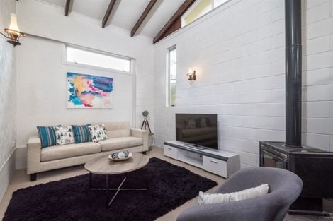 Photo of property in 9 Phillip Parade, Forrest Hill, Auckland, 0620