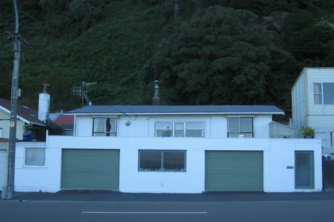 Photo of property in 201 Marine Parade, Seatoun, Wellington, 6022