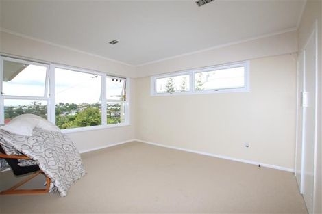 Photo of property in 12 City View Terrace, Birkenhead, Auckland, 0626