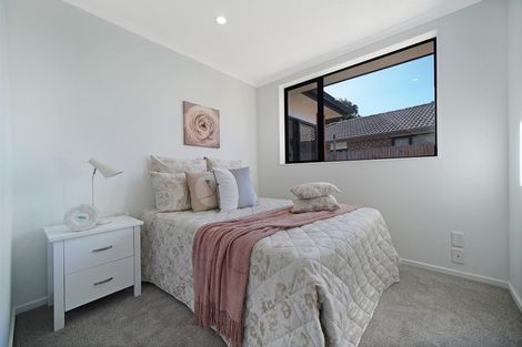 Photo of property in 178 Keri Vista Rise, Papakura, 2110