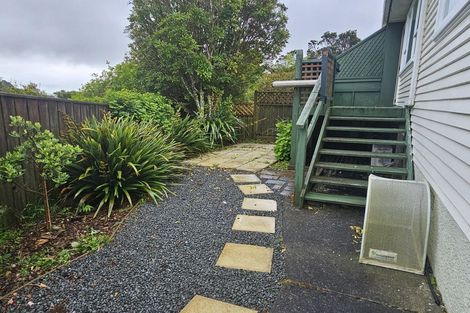 Photo of property in 81a Black Rock Road, Newlands, Wellington, 6037