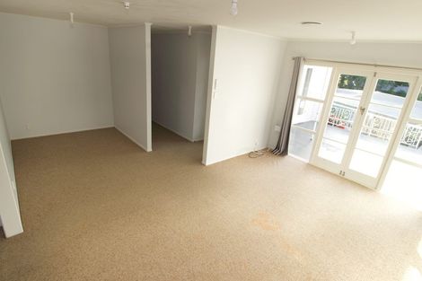 Photo of property in 79 Sabulite Road, Kelston, Auckland, 0602