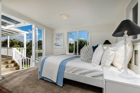 Photo of property in 2/18 Kenmure Avenue, Forrest Hill, Auckland, 0620