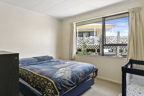 Photo of property in 6 Holland Grove, Richmond Heights, Taupo, 3330