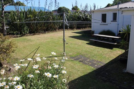 Photo of property in 3 Church Street, Swanson, Auckland, 0612