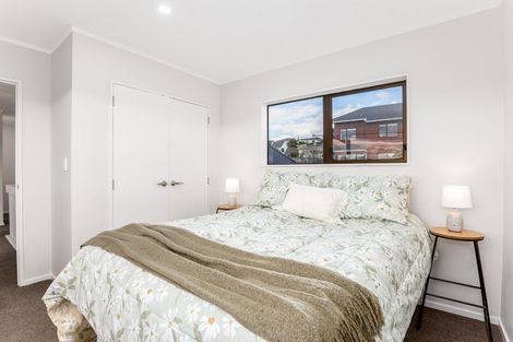 Photo of property in 8 Sailmaker Close, Whitby, Porirua, 5024