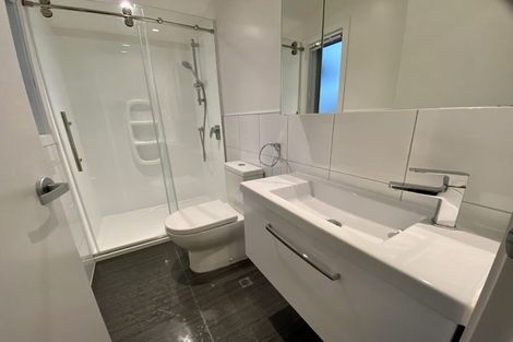 Photo of property in 5/61 Black Rock Road, Newlands, Wellington, 6037