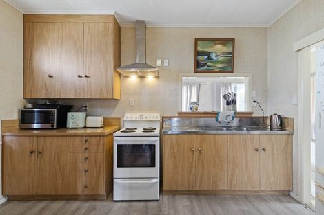 Photo of property in 32 Carlton Road, Pukekohe, 2120