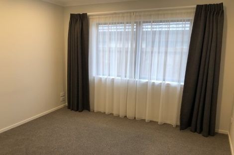 Photo of property in 2/10 Heath Street, Saint Andrews, Hamilton, 3200