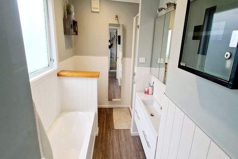 Photo of property in 290 Rosetta Road, Raumati Beach, Paraparaumu, 5032