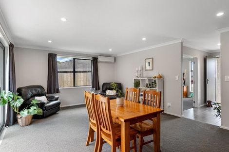 Photo of property in 17 Lakeside Terrace, Omokoroa, 3114