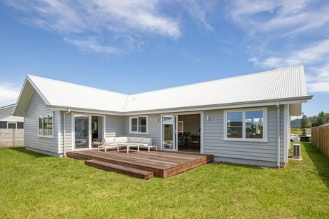 Photo of property in 156 Kupe Drive, Whitianga, 3510
